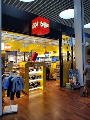 salt lykke peregrination Lego at Copenhagen Airport